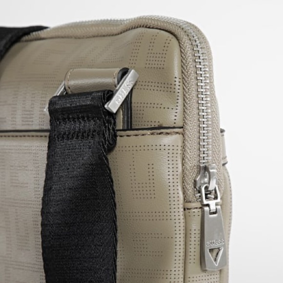 New GUESS Saddlebag HMHIDEP2358 Taupe - Picture 7 of 14
